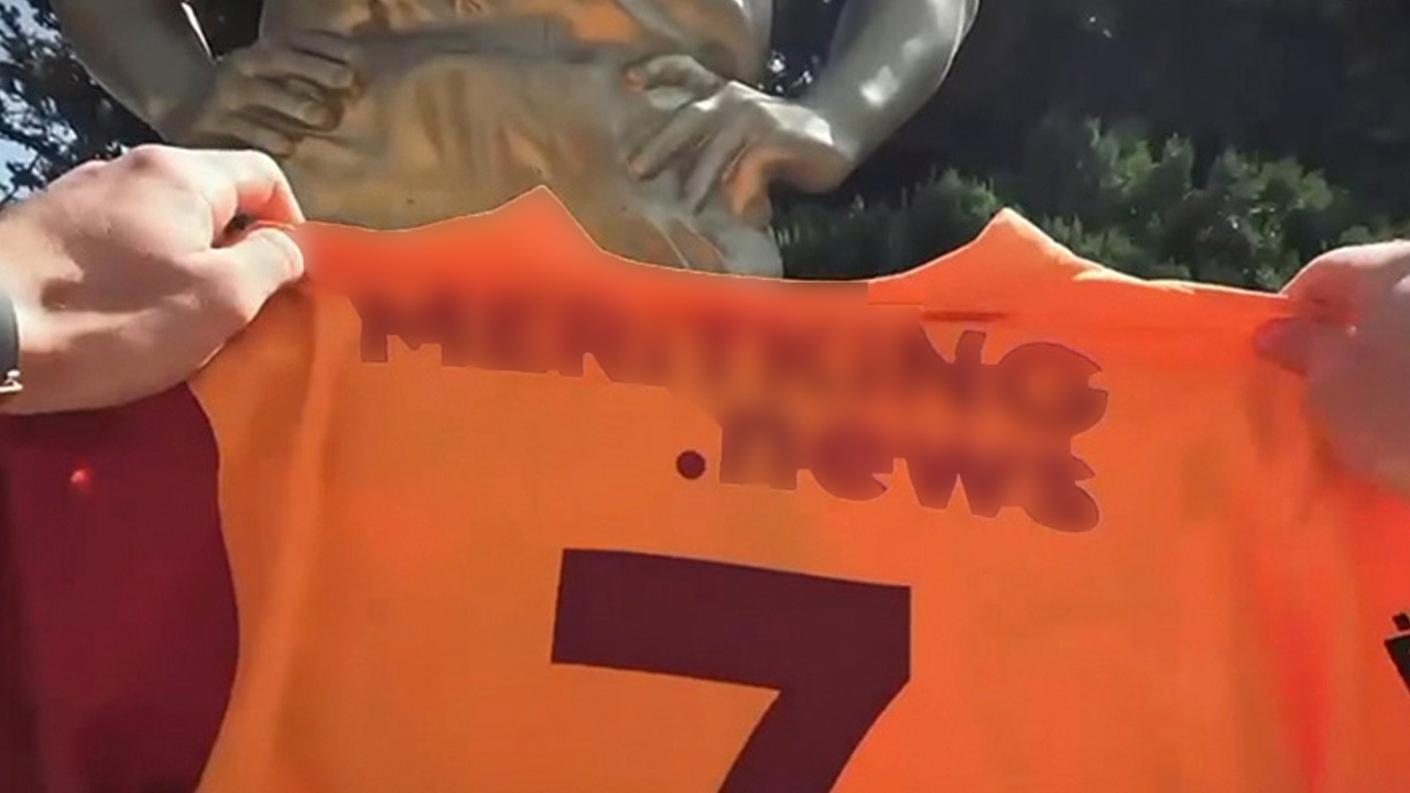 Galatasaray'a bahis reklamı şoku! Firari isim hakkında kırmızı bülten çıkarıldı