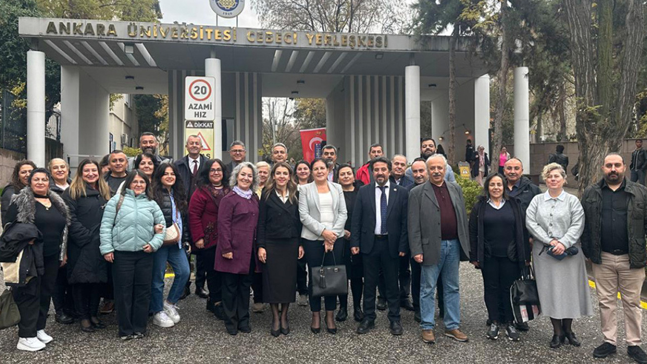 Kutlama değil "sorgulama" günü! Eğitim-İş Ankara Üniversitesi'nde o gerçeği hatırlattı!