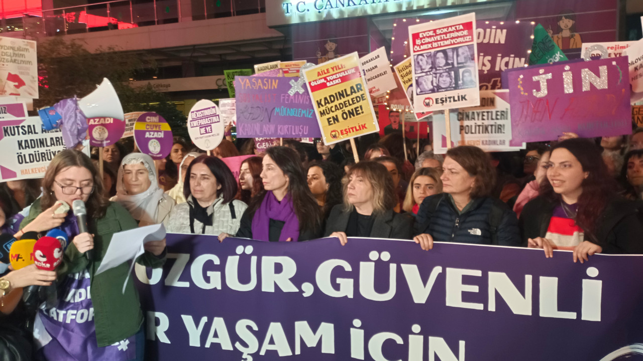 25 Kasım'da kadın dayanışması: Ankara'dan özgürlük sesleri yükseldi!