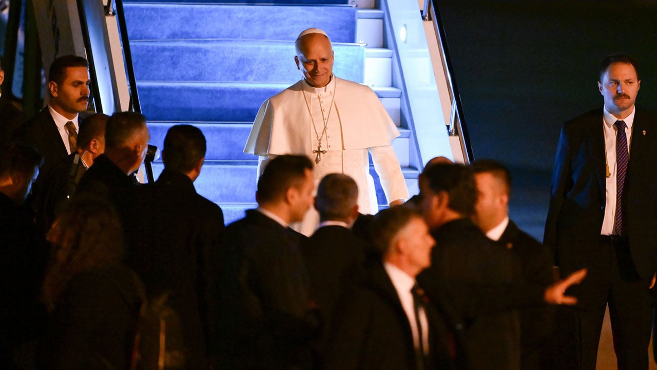 Papa 14. Leo, İstanbul'da!