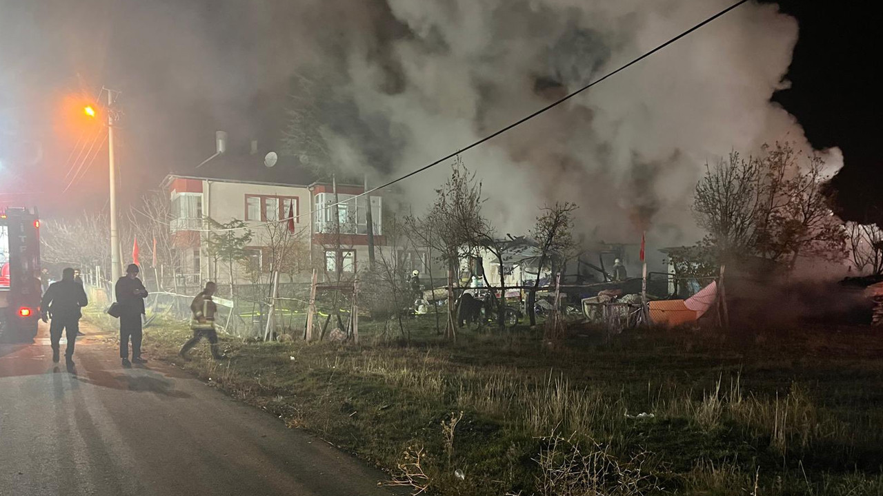 Çubuk’ta yangın faciası! Belediye Başkanı Demirbaş’tan anında müdahale