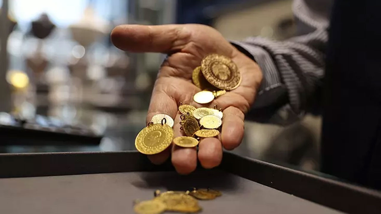 Altın fiyatları yükselecek mi? Yıl sonu tahminleri ve uzman görüşleri!