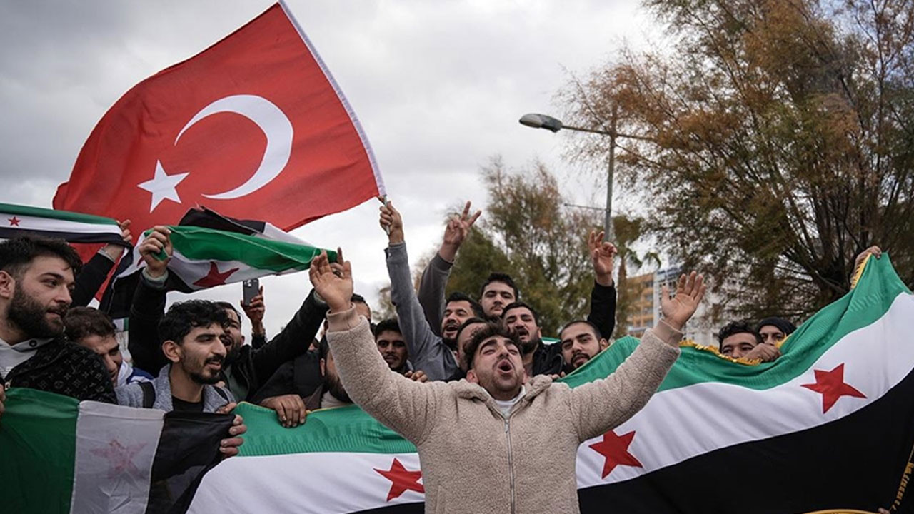 2,3 milyon Suriyeliyi etkileyecek karar Resmî Gazete’de yayımlandı