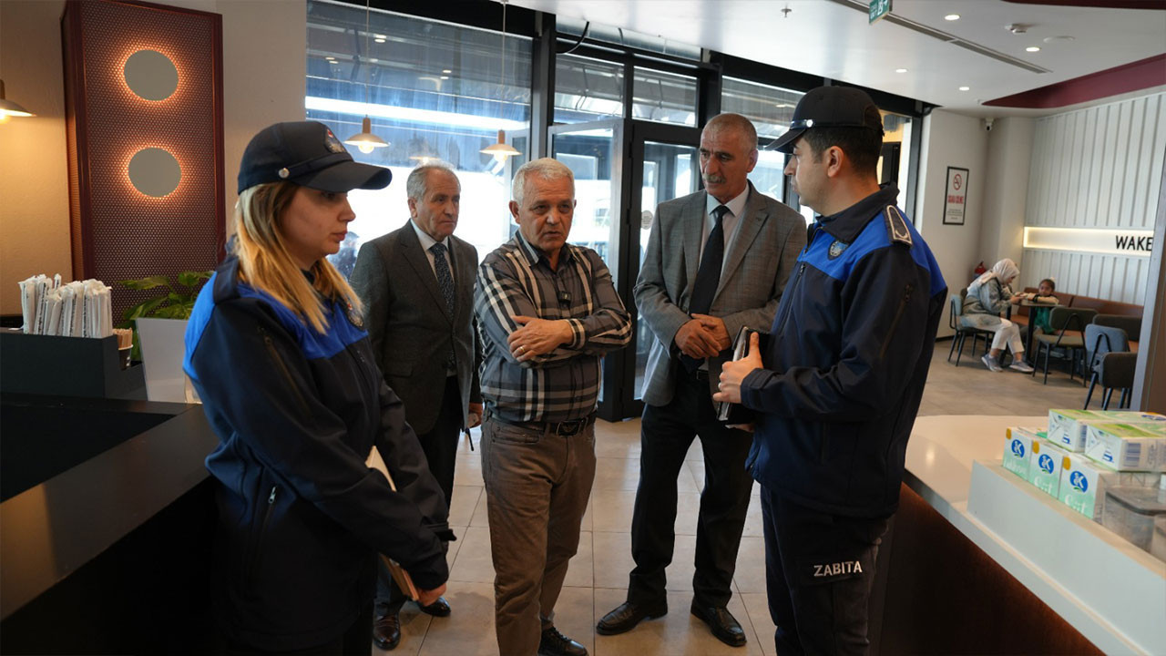 Mamak’ta gıda güvenliği seferberliği: Başkan Şahin ekipleriyle sahada