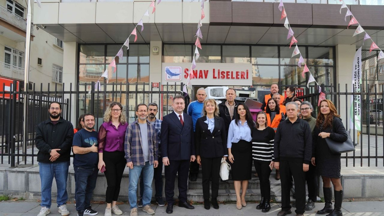 Çankaya’da elektronik atıklar çevre için hayat buluyor! Öğrenciler destek verdi