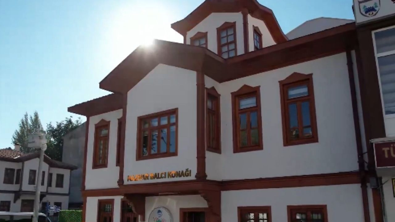 Çubuk’ta kadın emeği El İşleri Atölyesi’nde büyüyor!