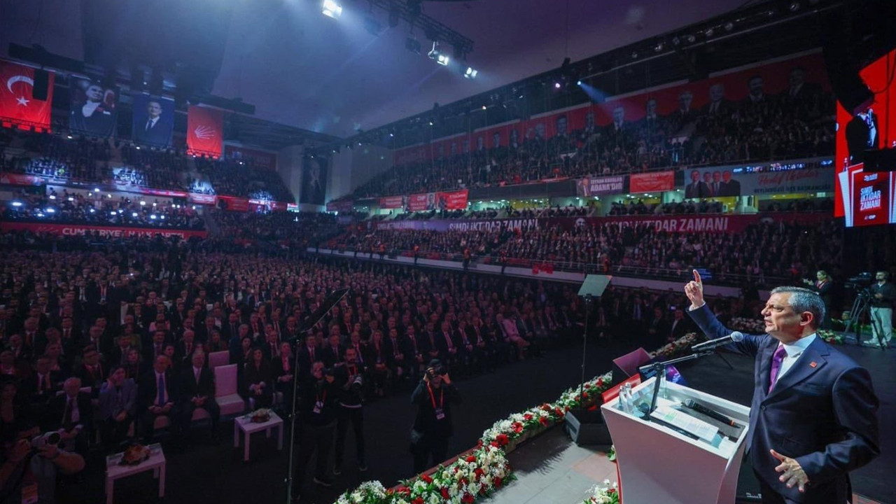 CHP Kurultayı tarihe geçti: Özgür Özel’e Ankara belediyelerinden tam destek