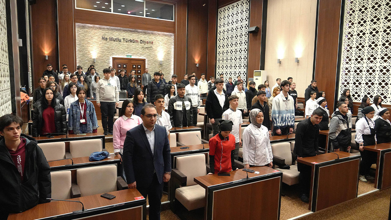 Keçiören Belediyesinden gençlere tam donanımlı sağlık paketi