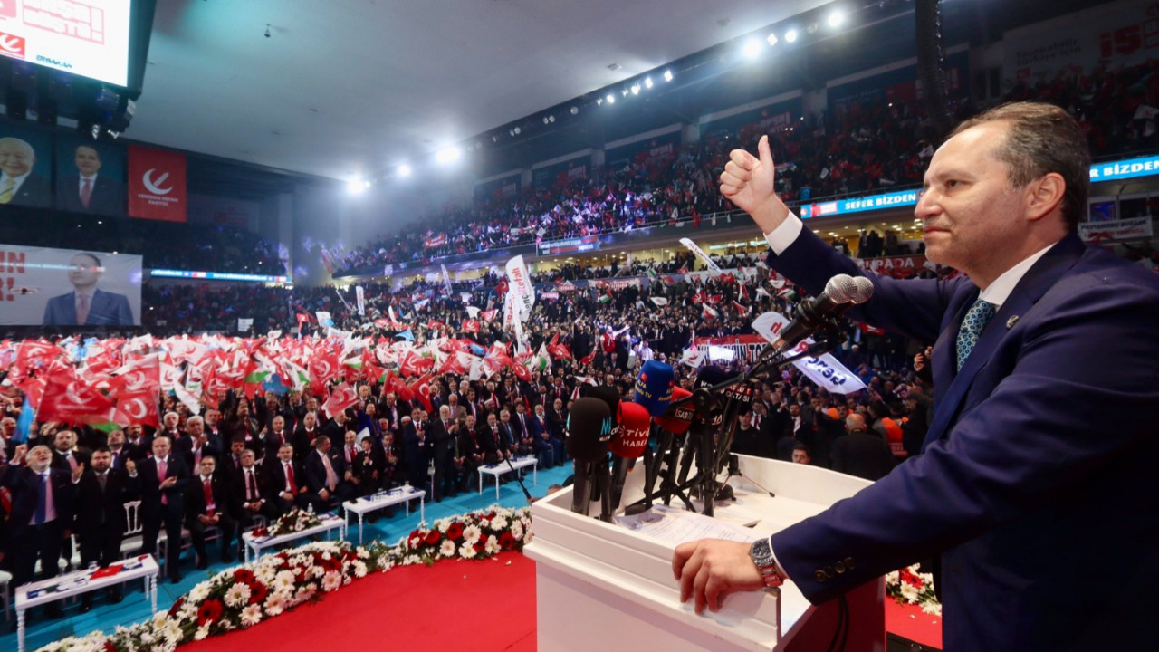 Yeniden Refah Genel Başkanı Erbakan, A takımını belirledi