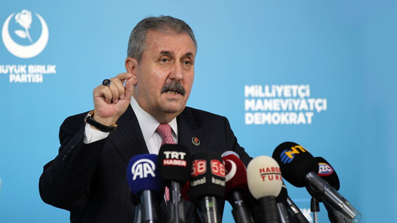 Asgari ücretliyi heyecanlandıran çıkış! BBP Lideri Destici tahmini rakamı ilan etti