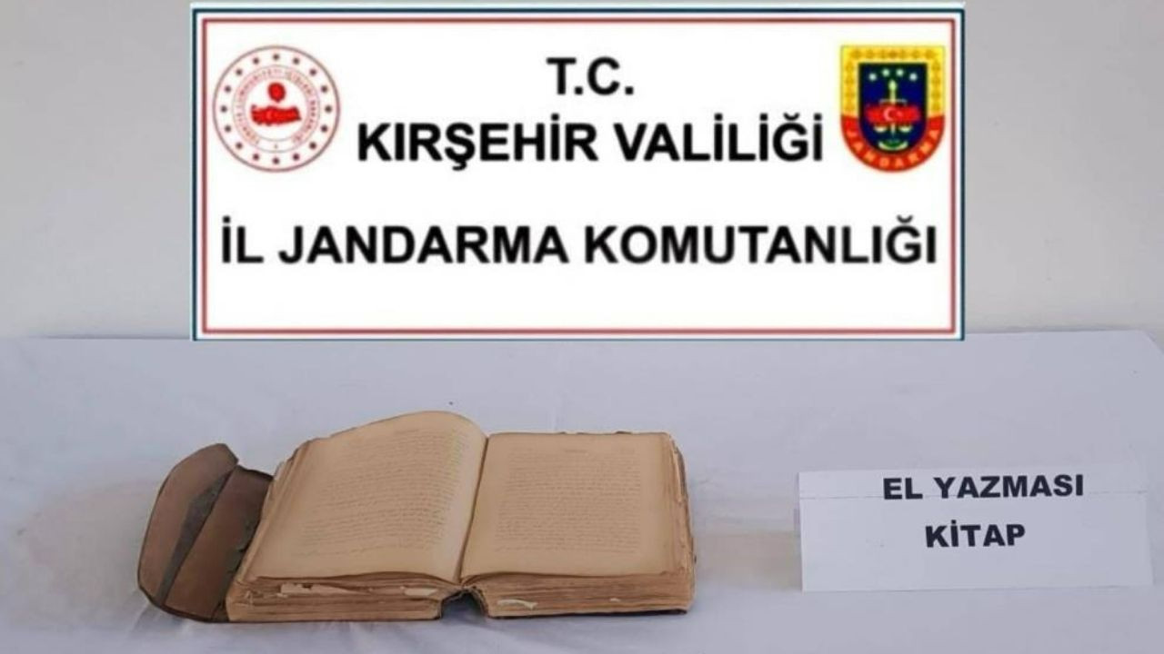Kırşehir'de tarihi eser alarmı! El yazması Kur'an-ı Kerim ele geçirildi!