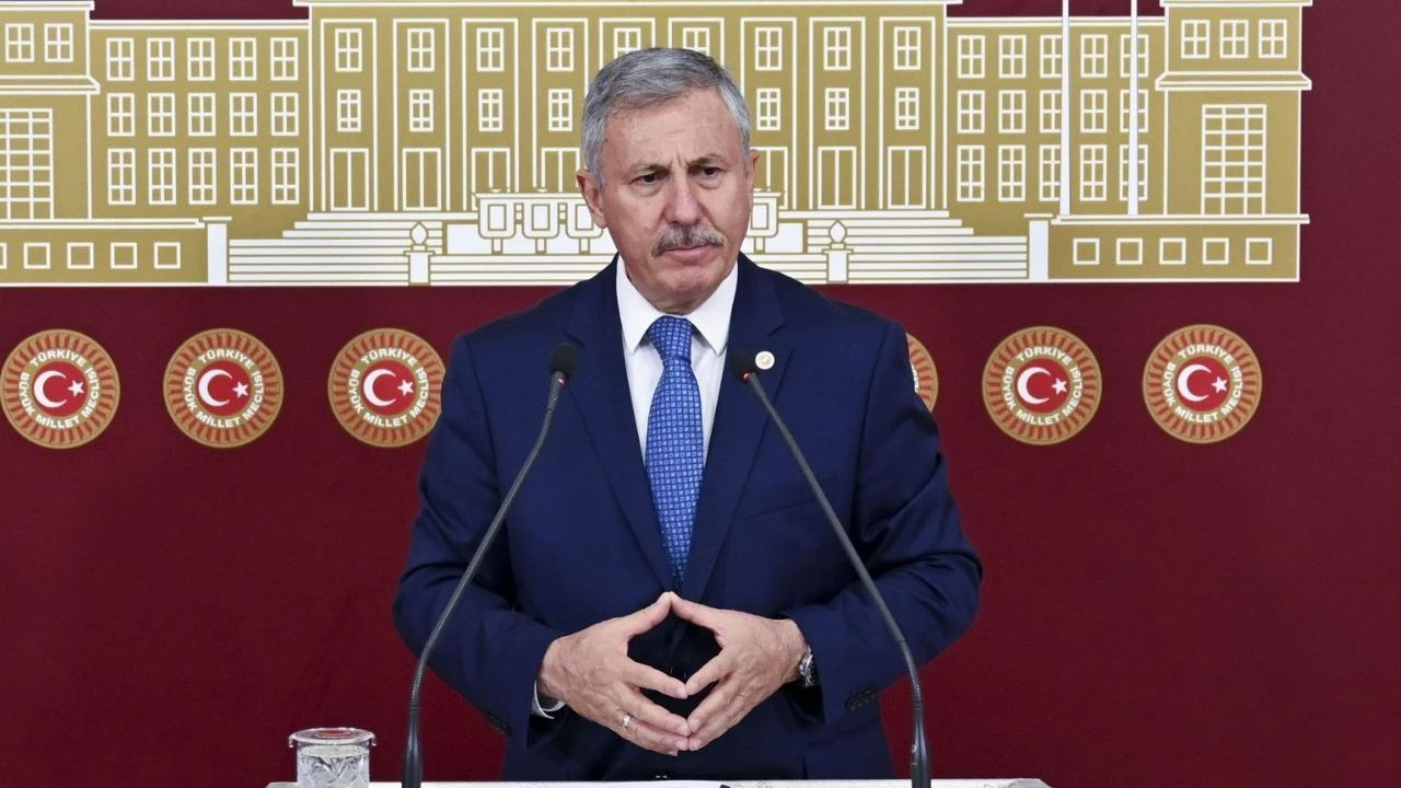 Selçuk Özdağ'dan "vergi" çıkışı: Adil bir vergi düzeni için mücadeleye devam edeceğiz!