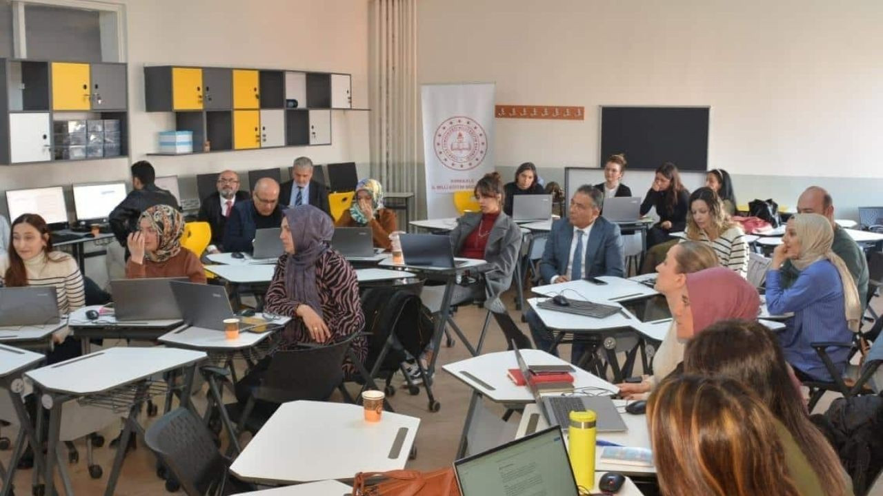 Kırıkkale'de öğretmenler geleceğin teknolojileriyle donatılıyor!