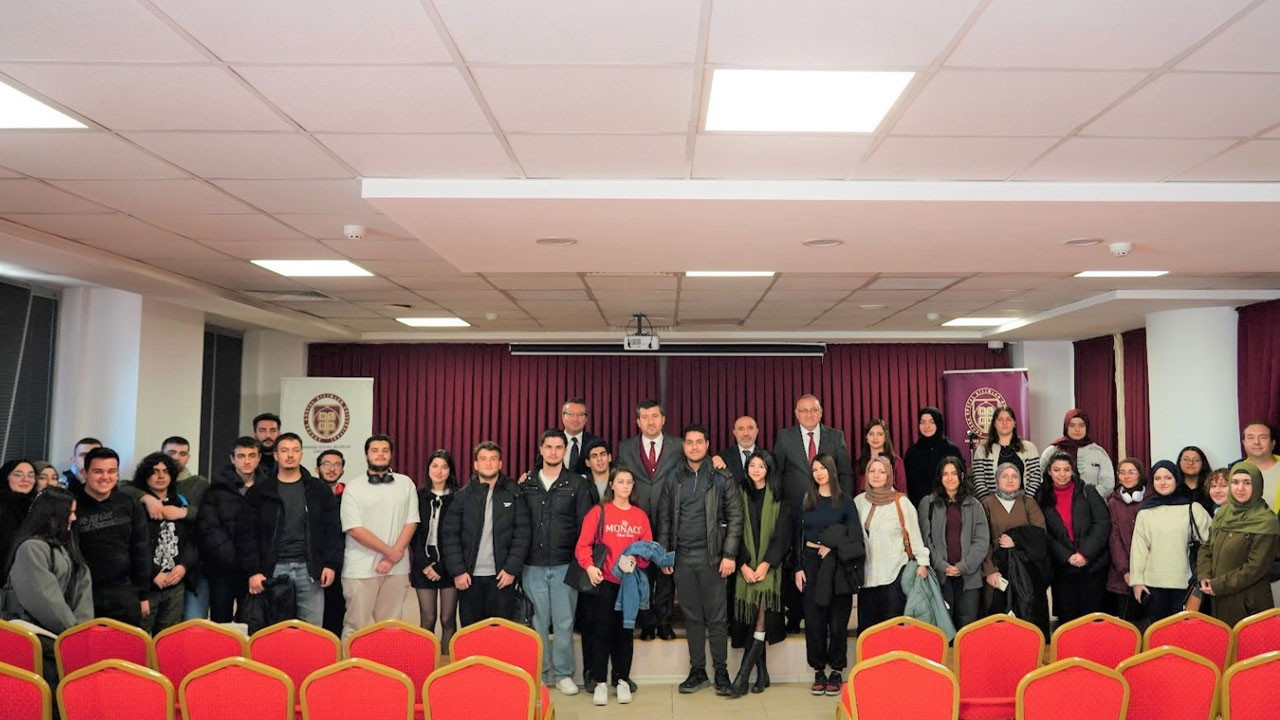 ASBÜ’den hazırlık öğrencilerine yol haritası