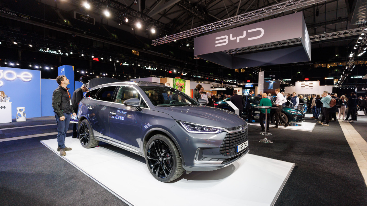 Çin'in elektrikli araç devinden küresel atak