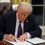 Trump, İran'a saldırıyı gizlice onayladı mı?