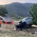 D-100 kara yolunda kaza! iki otomobil çarpıştı!