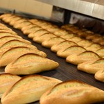 Etimesgut’ta Halk Ekmek rafları zenginleşti: Sağlıklı ve ekonomik ürünler halkla buluştu