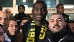 Fenerbahçe'nin yeni "fırtınası" İstanbul'da: Sidiki Cherif imzaya geldi!