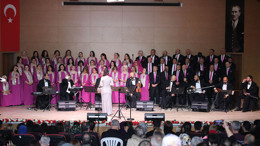 Keçiören Belediyesi konservatuvarı nostaljik şarkılarla geçmişe götürdü