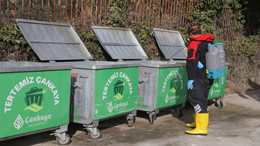 Çankaya Belediyesi, yaz aylarında haşerelere karşı yoğun ilaçlama çalışmalarını sürdürüyor