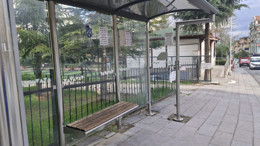 Keçiören EGO durağındaki kırık cam ABB ekipleri tarafından yenilendi