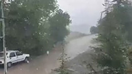 Kahramankazan'da etkili olan dolu günlük yaşamı etkiledi