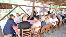 Başkan Tiryaki’den şehit babalarına vefa ziyareti