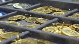 Altın fiyatları hafta sonuna dengeli giriyor