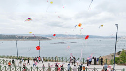 Çekerek Lavanta Adasında “Uçurtma Şenliği” gökyüzünü renk cümbüşüne boyadı