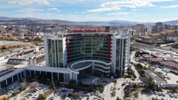 Kırıkkale Yüksek İhtisas Hastanesinde skandal: Kamu personeli, doktorların e-imzasını kullanarak yeşil reçeteli ilaç yazdı