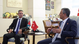 Özgür Özel, Filistin'in Ankara Büyükelçisi Mustafa ile görüştü