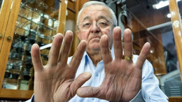 Kastamonu’da gözlükçünün parmak izleri silindi! Cam kesmenin bilinmeyen etkisi