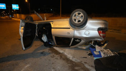 Takla atan otomobil hurdaya döndü: 2 yaralı