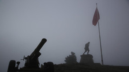 Büyük Taarruzun başladığı Kocatepe’deki gri örtü, görenleri mest etti!