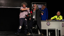 Etimesgut Belediyesi Emekli Tiyatrosu yeni sezona “Söz mü?” ile başladı