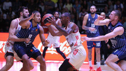 Anadolu Efes'ten nefes kesen zafer!