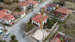 Yozgat'ın zaman tüneli: Asırlık Tekke Arapdede Camii zamana meydan okuyor
