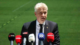 Gençlerbirliği maçı sonrası Sakaryaspor’da deprem: Başkan Kıratlı görevden istifa etti!