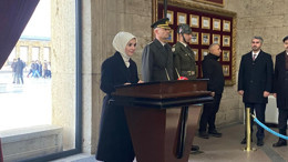 Bakan Göktaş'tan Anıtkabir'de 'Kadınlarla yükselen Türkiye' mesajı!