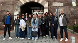 Sınav stresi bitti: Akyurtlu gençler soluğu Ankara'nın tarihinde aldı!