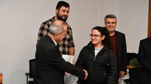 Mamak Belediyesi'nin Arıcılık Kursu ilk mezunlarını verdi