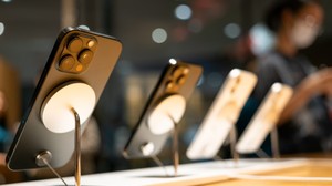 Çin'e bir darbe de Apple'dan