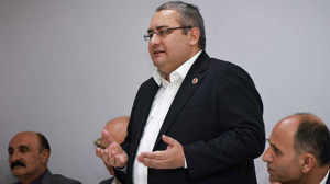 Mesut Özarslan Ovacık’ta vatandaşlarla buluştu: Tapu şerhlerini birer birer kaldırıyoruz