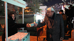 Keçiören'de kandil simidi ikramı