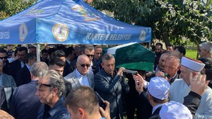 CHP Genel Başkanı Özgür Özel, Haydar Akar’ın babası Celal Akar’ın cenazesine katıldı