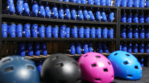 Keçiören'de buz pateni keyfi: Ahmet Çalık pisti ücretsiz hizmete devam ediyor