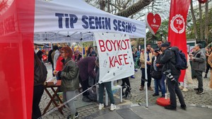 Kuğulu Park'ta 'Boykot Kafe'ye yoğun ilgi