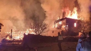 Çamlıdere'de korkunç yangın, 4 ev ve 2 samanlık kül oldu