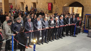 Kutsal emanetler Beypazarı’nda: Hadimü’l Haremeyn sergisi ziyarete açıldı